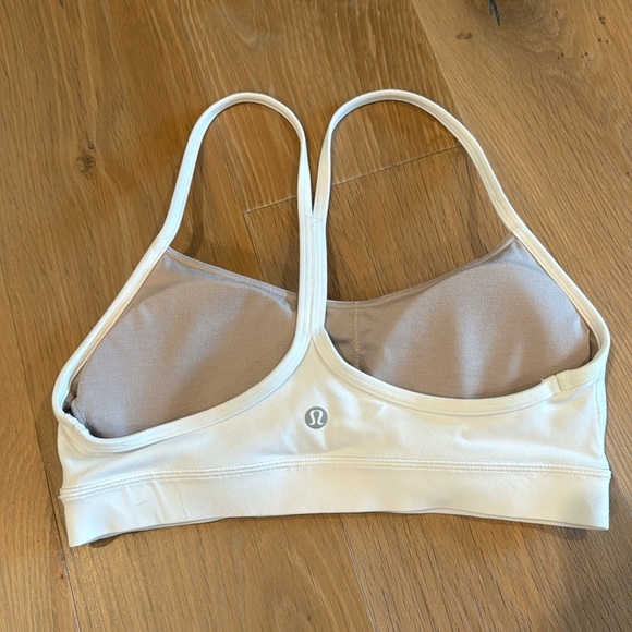 Flow Y bra - Picture 4 of 5